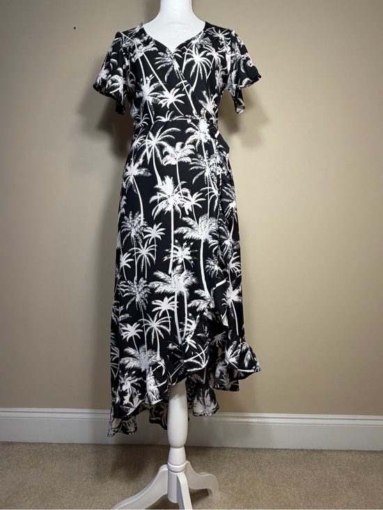 Dresses & Skirts - Blue Rain Black & White Palm Print Wrap Maxi Dress Size Medium NWOT